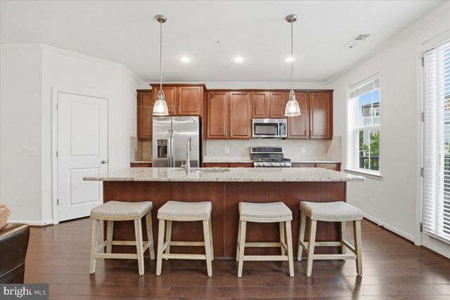42045 BERKLEY HILL TER, Aldie, VA 20105