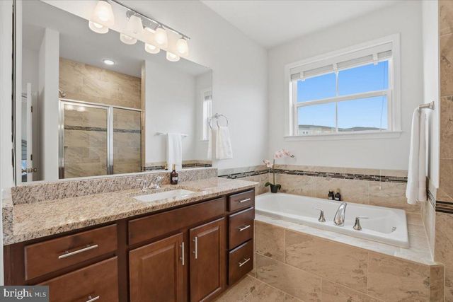 42045 BERKLEY HILL TER, Aldie, VA 20105