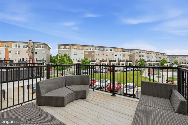 42045 BERKLEY HILL TER, Aldie, VA 20105
