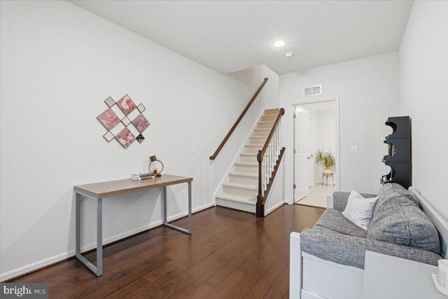 42045 BERKLEY HILL TER, Aldie, VA 20105