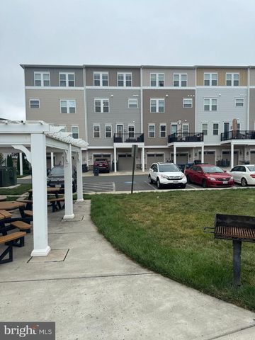 42045 BERKLEY HILL TER, Aldie, VA 20105