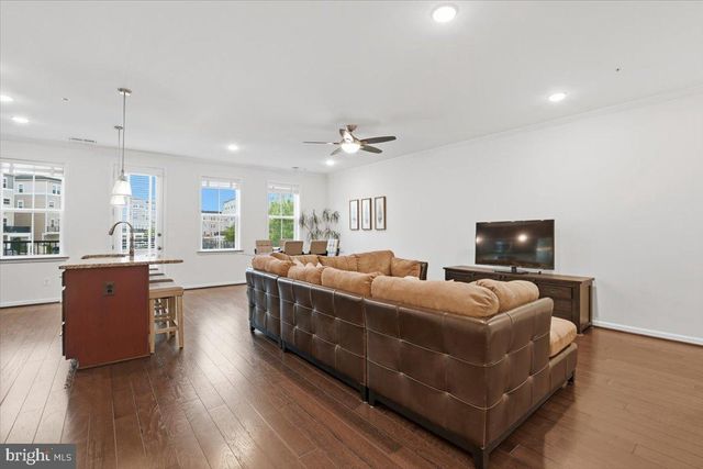 42045 BERKLEY HILL TER, Aldie, VA 20105