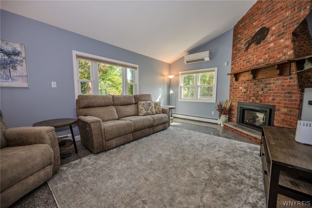 6104 Berkley Drive, Orchard Park, NY 14127