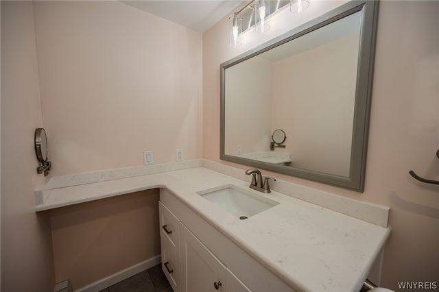 6104 Berkley Drive, Orchard Park, NY 14127