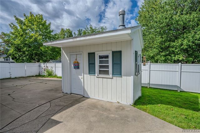 6104 Berkley Drive, Orchard Park, NY 14127