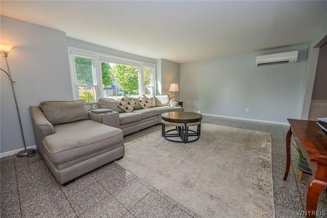 6104 Berkley Drive, Orchard Park, NY 14127