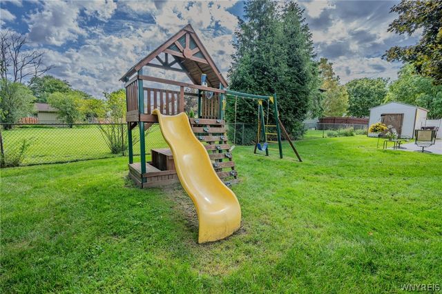 6104 Berkley Drive, Orchard Park, NY 14127
