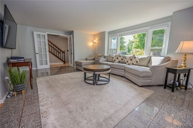6104 Berkley Drive, Orchard Park, NY 14127