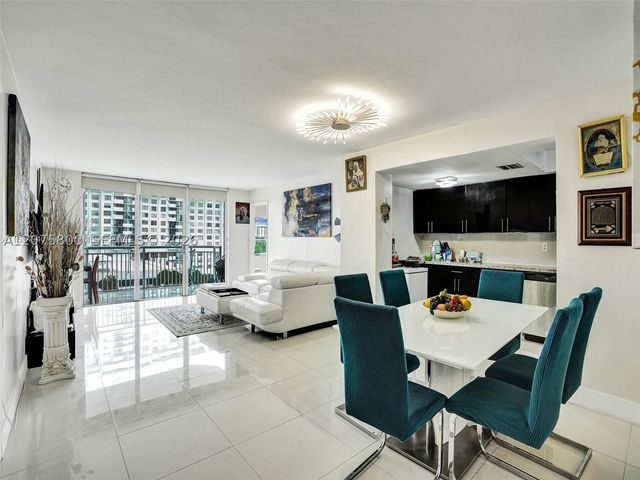 18061 Biscayne Blvd 502, Aventura, FL 33160