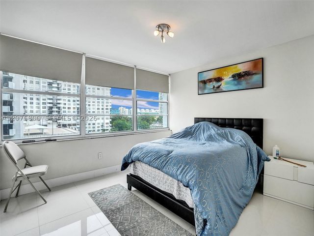 18061 Biscayne Blvd 502, Aventura, FL 33160