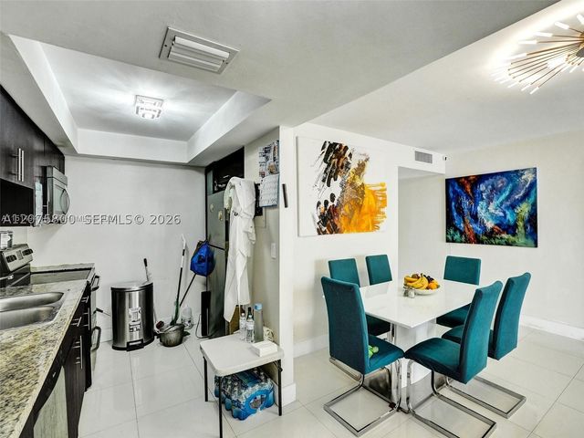 18061 Biscayne Blvd 502, Aventura, FL 33160