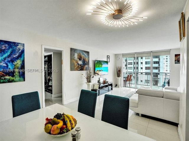 18061 Biscayne Blvd 502, Aventura, FL 33160
