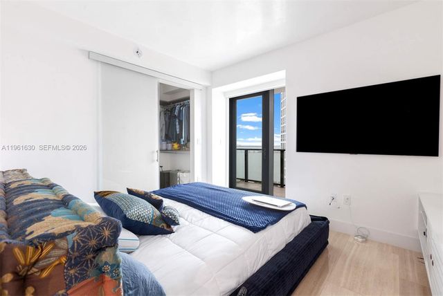 1451 Brickell Ave 1604, Miami, FL 33131