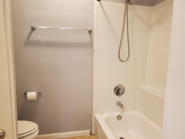 2209 Hancock DR 16, Austin, TX 78756