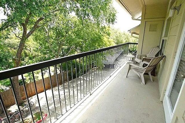 2209 Hancock DR 16, Austin, TX 78756