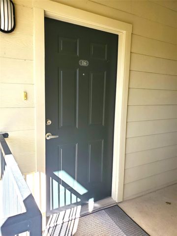 2209 Hancock DR 16, Austin, TX 78756