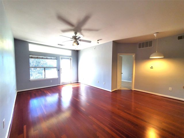 2209 Hancock DR 16, Austin, TX 78756