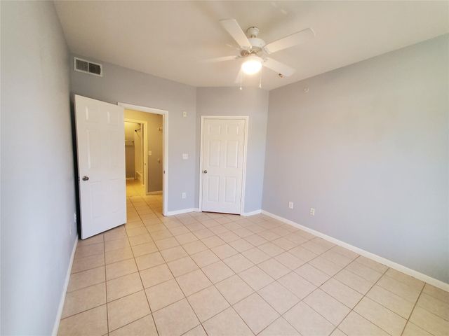 2209 Hancock DR 16, Austin, TX 78756