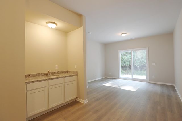 180 Whispering Pines Drive, Fenton, MI 48430