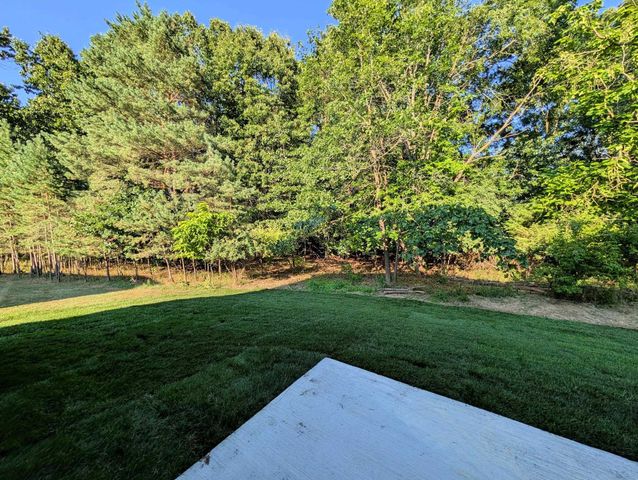 180 Whispering Pines Drive, Fenton, MI 48430