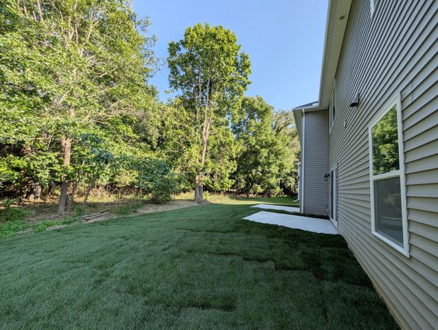 180 Whispering Pines Drive, Fenton, MI 48430