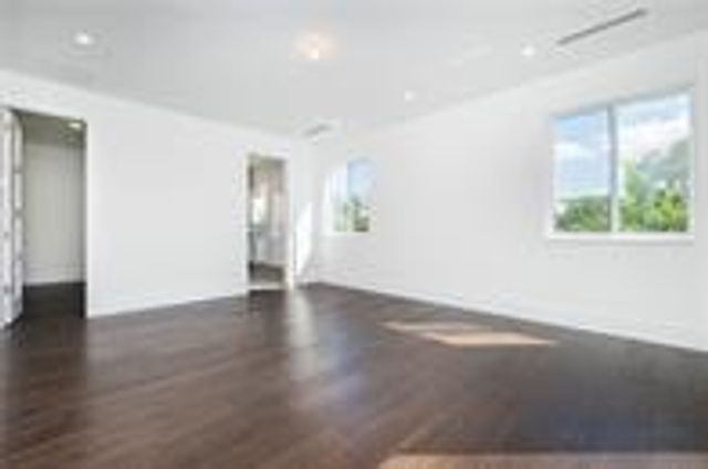 1617 NE 8th Street, Fort Lauderdale, FL 33304