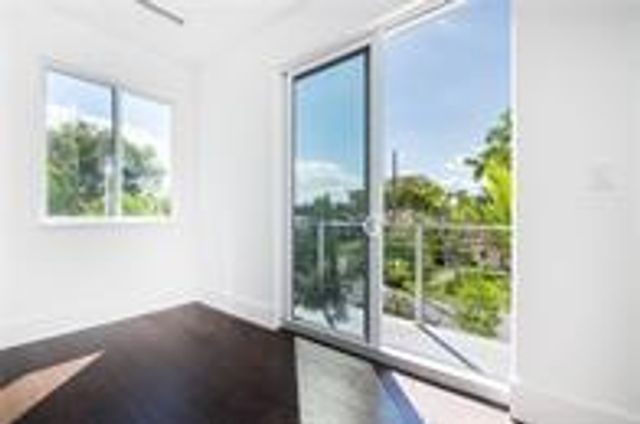 1617 NE 8th Street, Fort Lauderdale, FL 33304