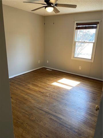 2108 Anderson Highway, Williamston, SC 29697