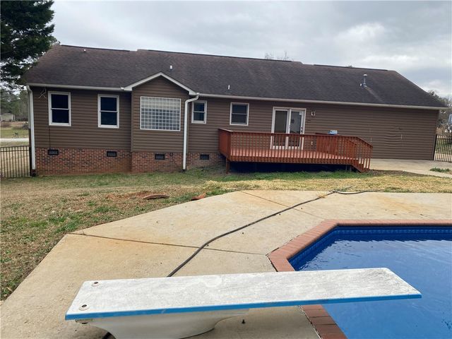 2108 Anderson Highway, Williamston, SC 29697