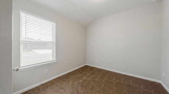 1003 Round Bale RD, Hutto, TX 78634