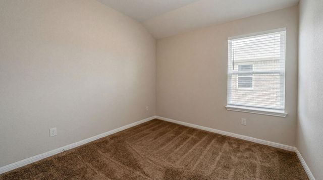 1003 Round Bale RD, Hutto, TX 78634