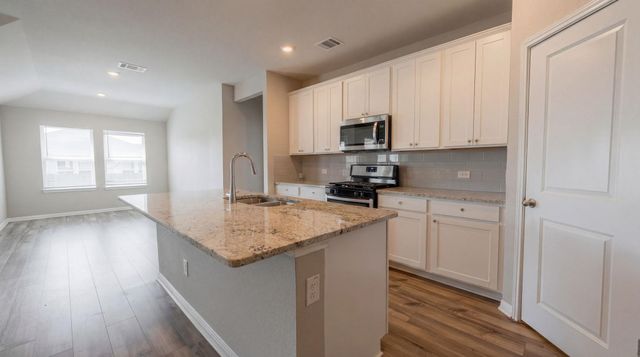 1003 Round Bale RD, Hutto, TX 78634