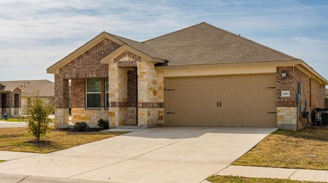1003 Round Bale RD, Hutto, TX 78634
