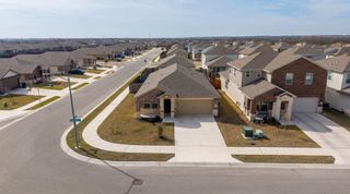 1003 Round Bale RD, Hutto, TX 78634