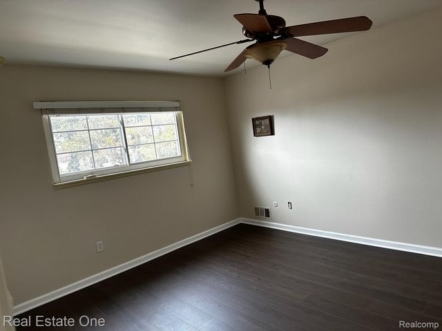 780 E Fox Hills Drive, Bloomfield Hills, MI 48304