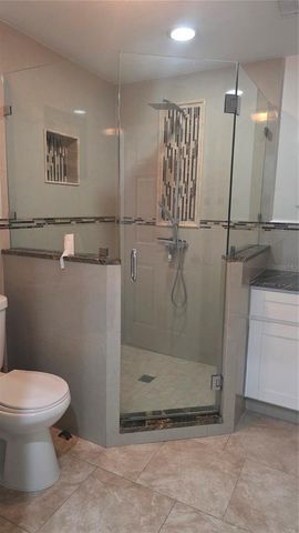 2301 W ROBSON STREET, Tampa, FL 33604