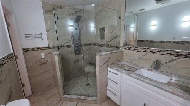 2301 W ROBSON STREET, Tampa, FL 33604