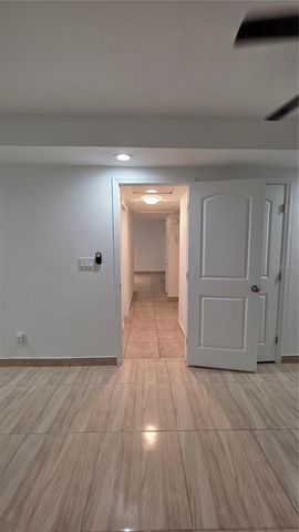 2301 W ROBSON STREET, Tampa, FL 33604