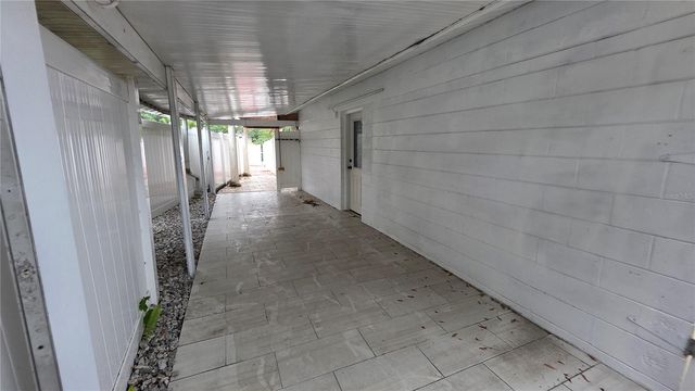 2301 W ROBSON STREET, Tampa, FL 33604