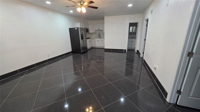 2301 W ROBSON STREET, Tampa, FL 33604