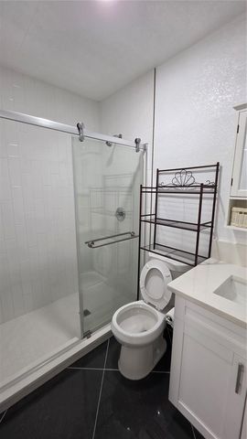 2301 W ROBSON STREET, Tampa, FL 33604