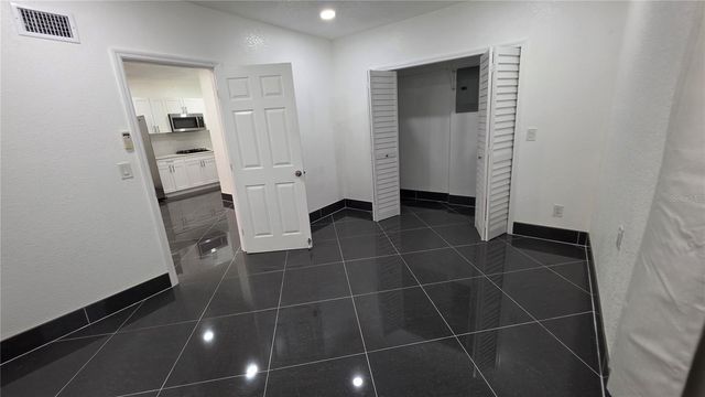 2301 W ROBSON STREET, Tampa, FL 33604