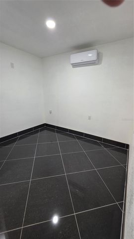 2301 W ROBSON STREET, Tampa, FL 33604