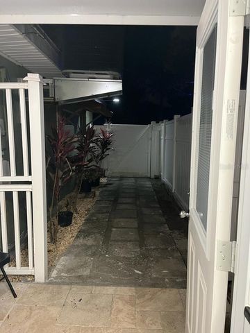 2301 W ROBSON STREET, Tampa, FL 33604