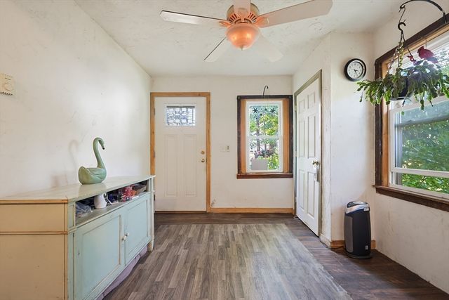 19 King Street, Norfolk, MA 02056