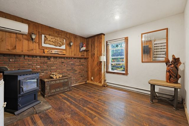 19 King Street, Norfolk, MA 02056