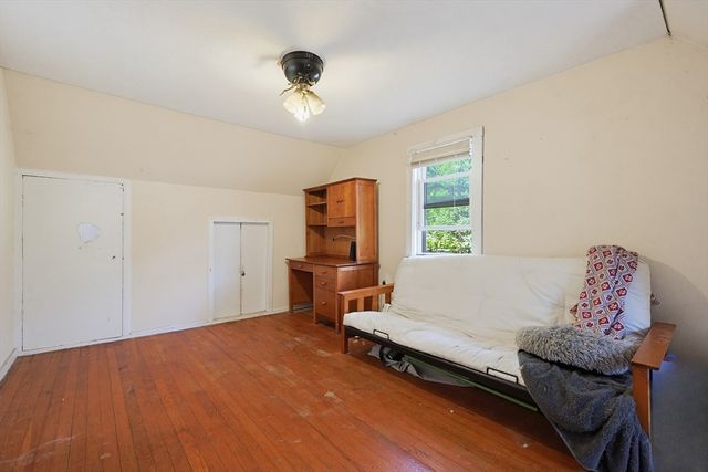 19 King Street, Norfolk, MA 02056