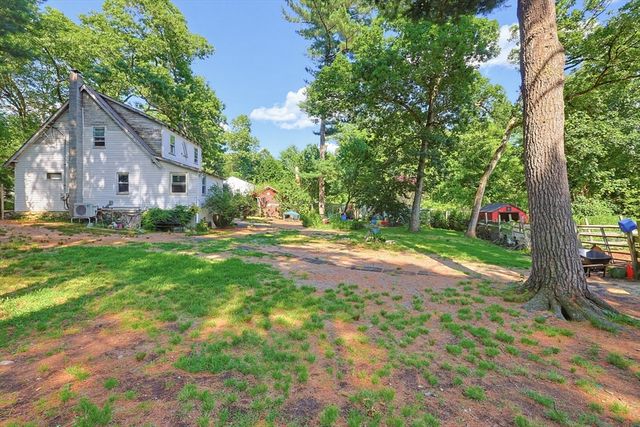 19 King Street, Norfolk, MA 02056