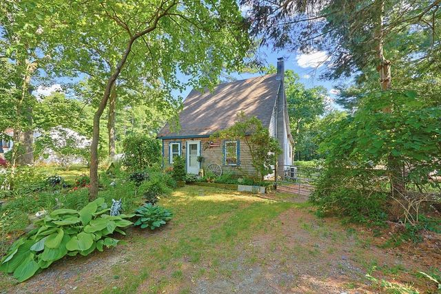 19 King Street, Norfolk, MA 02056
