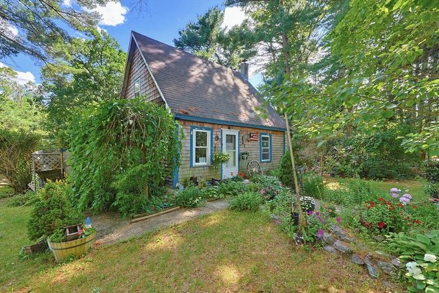 19 King Street, Norfolk, MA 02056